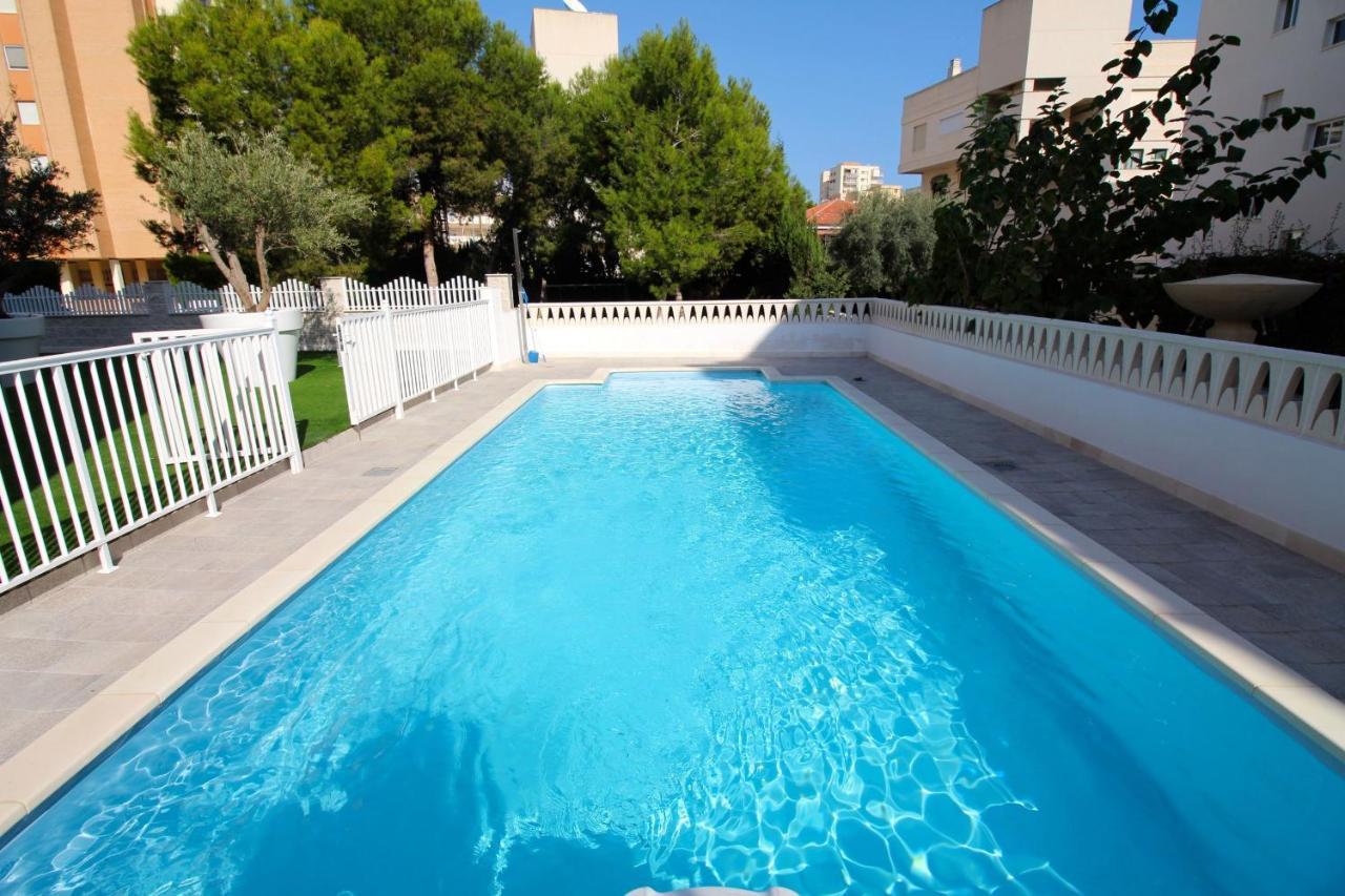 Apartamentos Sol Y Luz El Campello Dış mekan fotoğraf