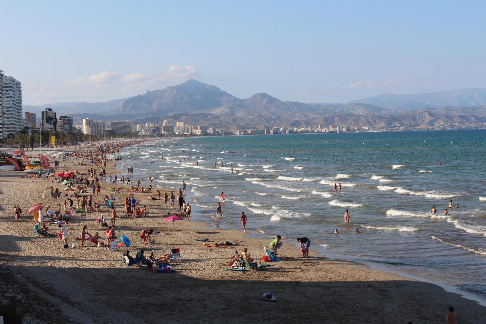 Apartamentos Sol Y Luz El Campello Dış mekan fotoğraf